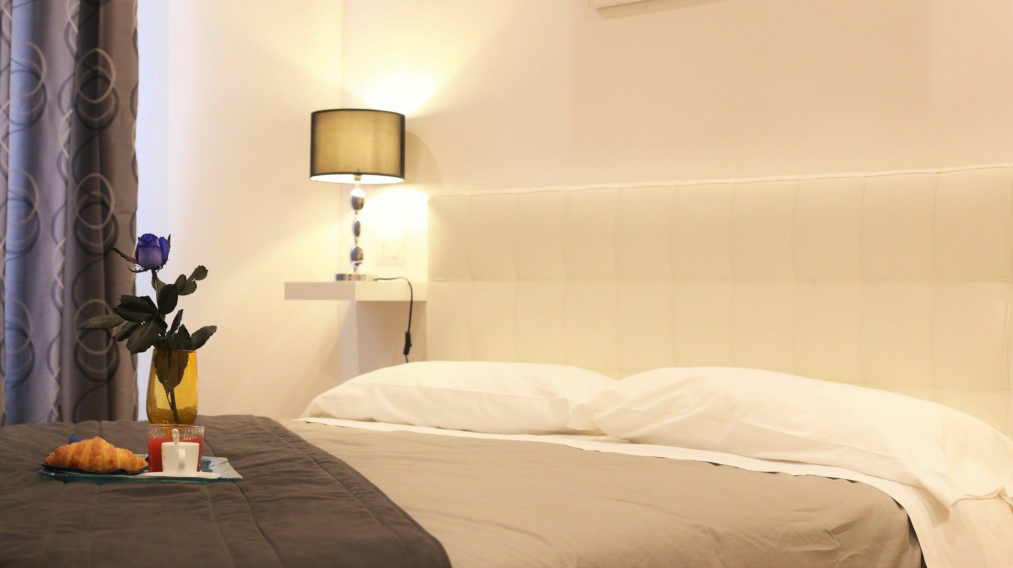 Prati Luxury Suites Рим Экстерьер фото